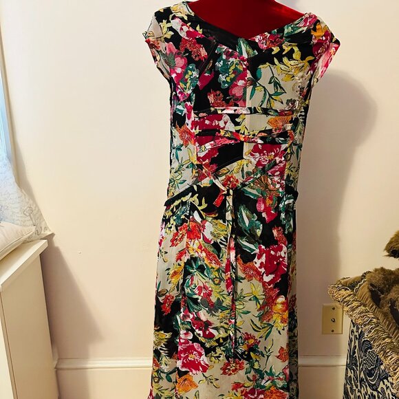 Anne Giorgio fully lined Flowing styled floral Dress size Med - Picture 3 of 10